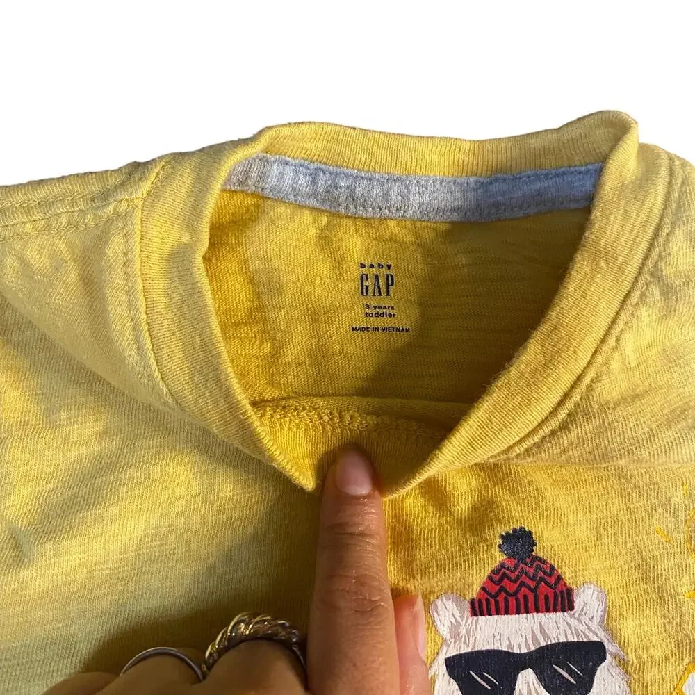 Gap yellow polar bear eating pizza winter long sleeve shirt SIZE 3‎
